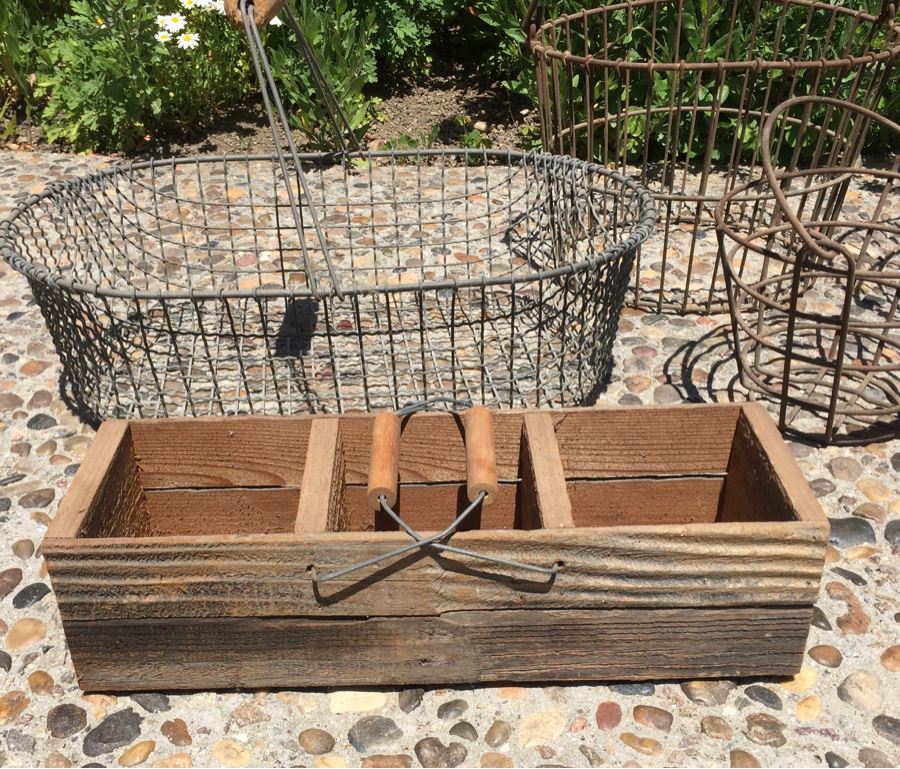 (4) Vintage Metal Wire Egg Baskets, One Metal Carrier And One Wooden Carrier [Photo 2]