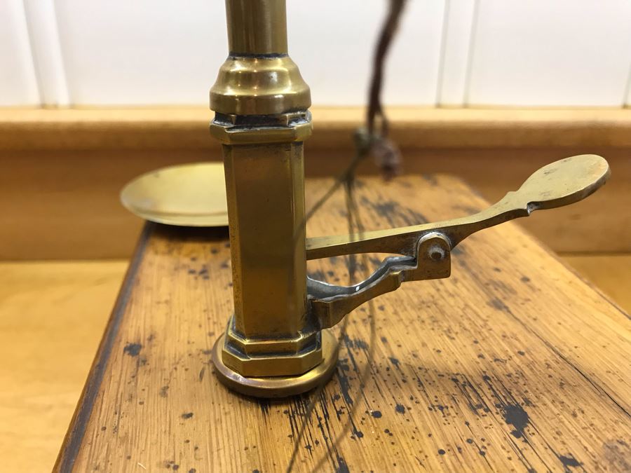 Antique Apothecary Portable Brass And Wood Balance Scale With Weights And Storage Box - Needs Rewiring [Photo 19]