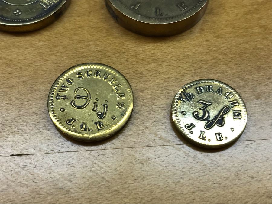 Antique Apothecary Portable Brass And Wood Balance Scale With Weights And Storage Box - Needs Rewiring [Photo 10]