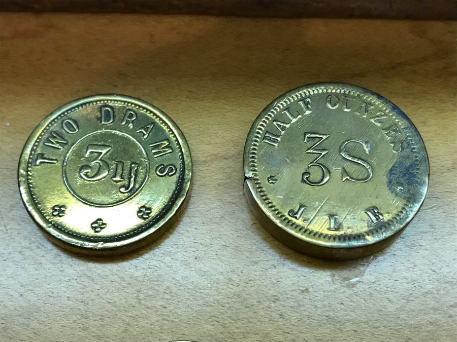 Antique Apothecary Portable Brass And Wood Balance Scale With Weights And Storage Box - Needs Rewiring [Photo 14]