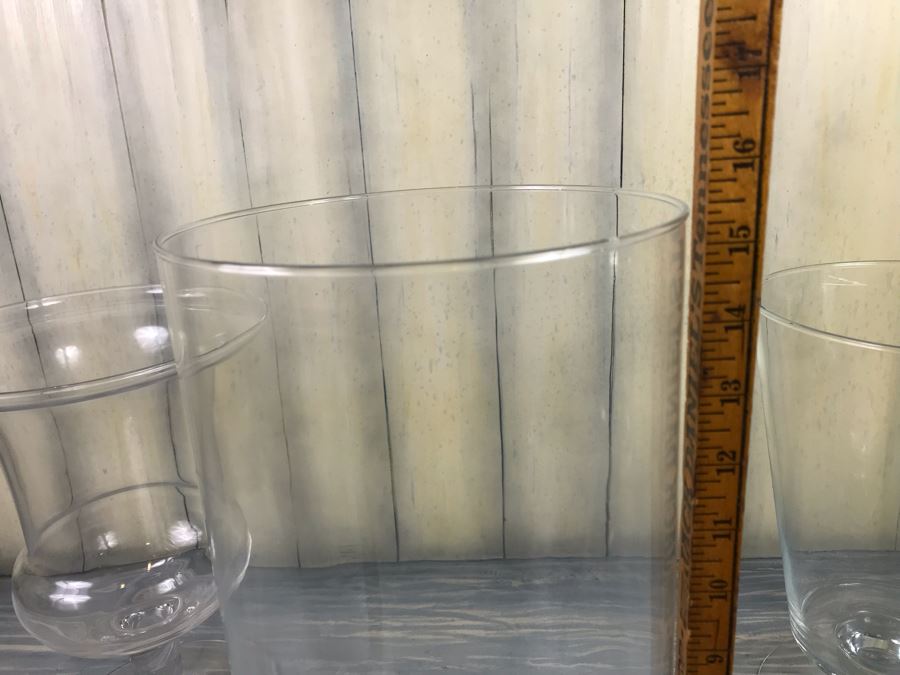 Set Of (3) Footed Clear Glass Vases And Glass Bowl [Photo 7]