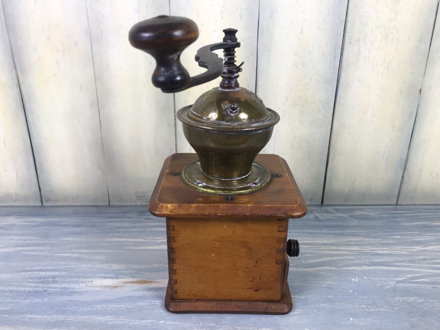 Vintage Coffee Pepper Grinder Leinbrocks Ideal Hand Crank Silverplate And Wood [Photo 10]