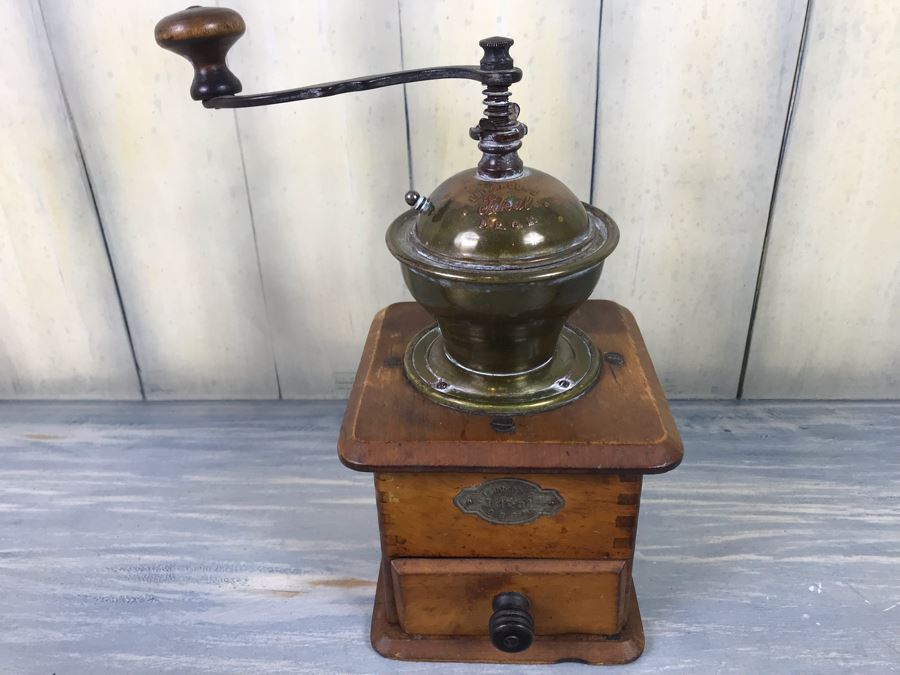 Vintage Coffee Pepper Grinder Leinbrocks Ideal Hand Crank Silverplate And Wood [Photo 2]
