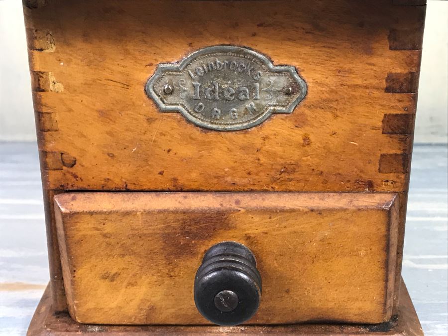 Vintage Coffee Pepper Grinder Leinbrocks Ideal Hand Crank Silverplate And Wood [Photo 5]