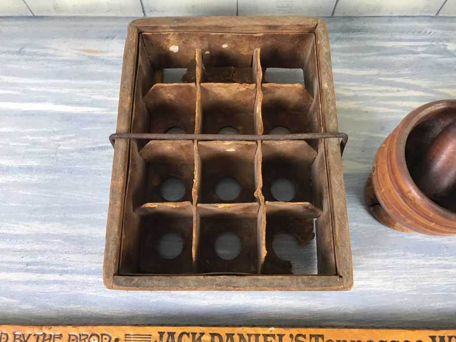 Pair Of Turned Wooden Mortars & Pestles And Antique Wooden Star Egg Carrier Tray [Photo 6]