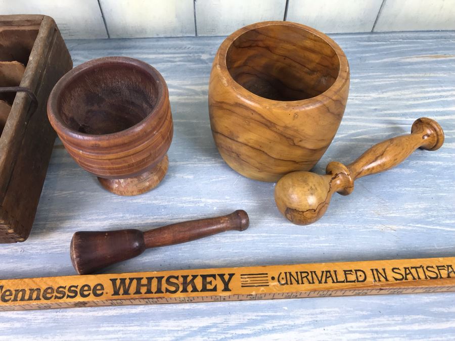 Pair Of Turned Wooden Mortars & Pestles And Antique Wooden Star Egg Carrier Tray [Photo 9]
