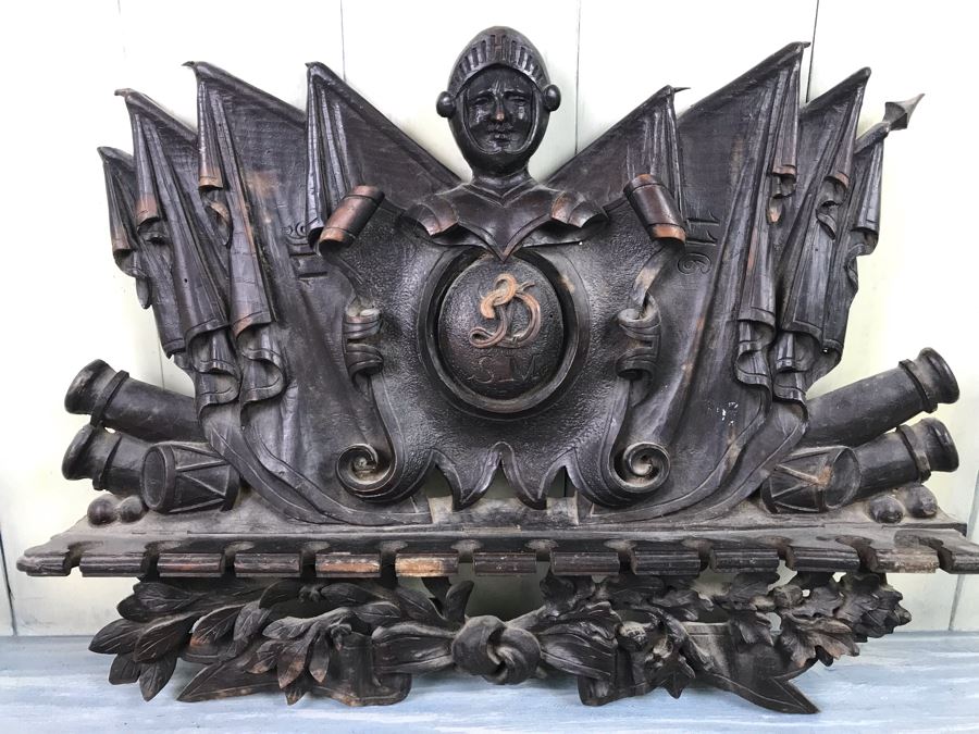 Antique French Intricately Carved Wooden Wall Pipe Stand With (4) Hand Painted French Pipes [Photo 23]