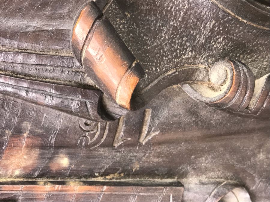 Antique French Intricately Carved Wooden Wall Pipe Stand With (4) Hand Painted French Pipes [Photo 10]