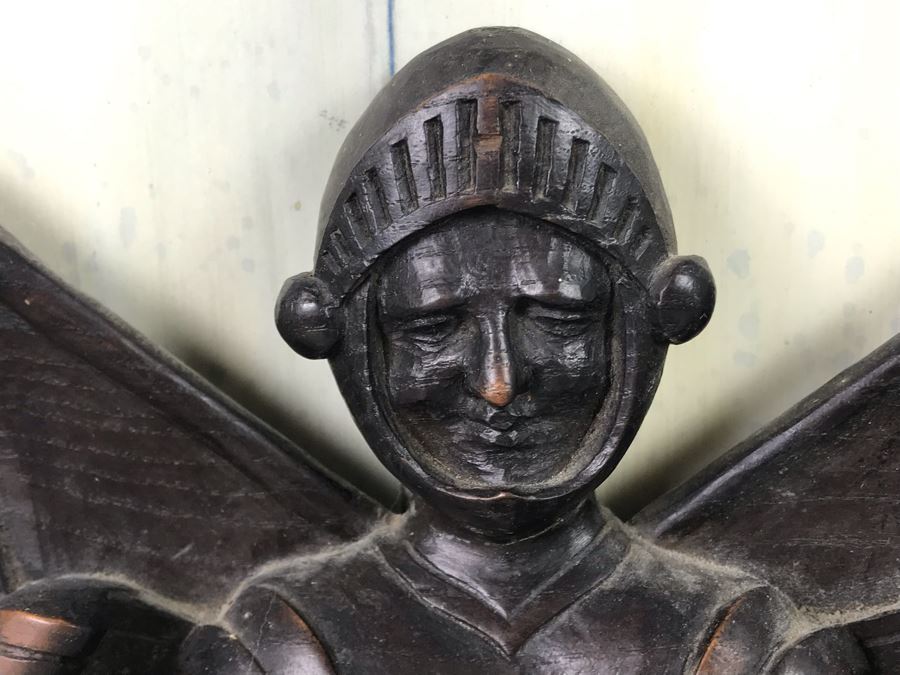 Antique French Intricately Carved Wooden Wall Pipe Stand With (4) Hand Painted French Pipes [Photo 7]