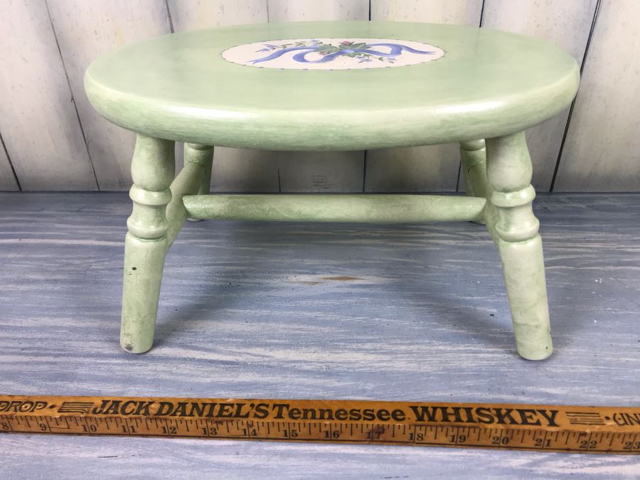 Hand Painted Wooden Stool [Photo 2]