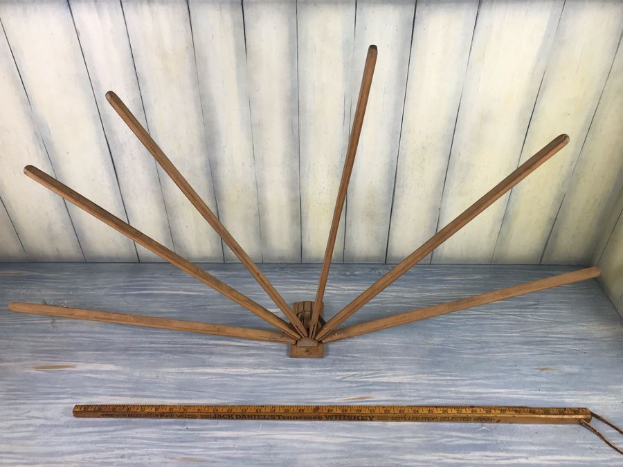 Vintage Folding Wooden Wall Clothes Rack [Photo 5]