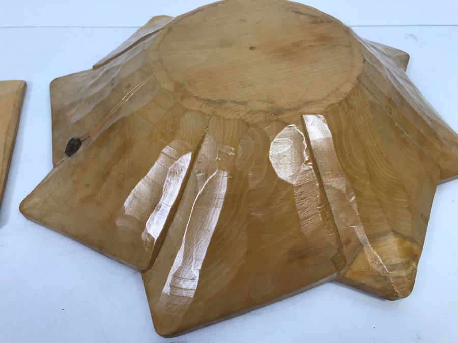 Carved Wooden Playing Cards Themed Salad Bowl Set With (4) Carved Wooden Trays [Photo 11]