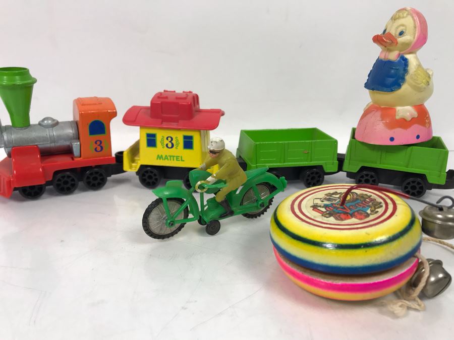 Vintage 1980 Mattel First Wheels Train Toy, Wooden Las Vegas Advertising Yo-Yo, Plastic Motorcyle And Duck [Photo 2]