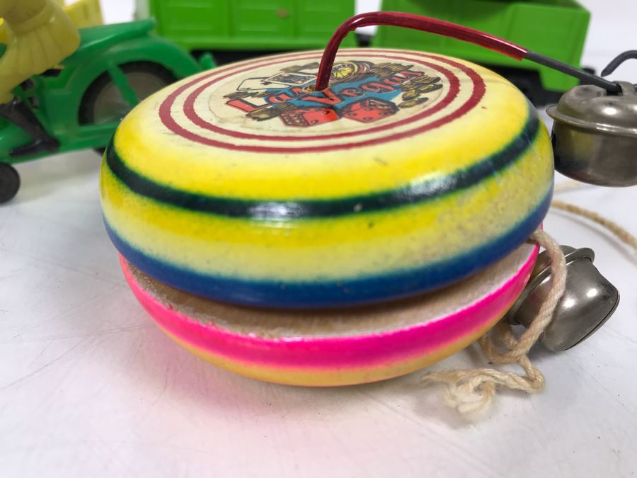 Vintage 1980 Mattel First Wheels Train Toy, Wooden Las Vegas Advertising Yo-Yo, Plastic Motorcyle And Duck [Photo 6]