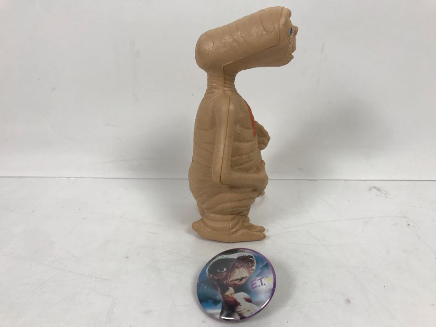 Vintage 1982 E.T. Movie Universal Studios E.T. Plastic Talking Pull String Toy Figurine And E.T. Button [Photo 8]