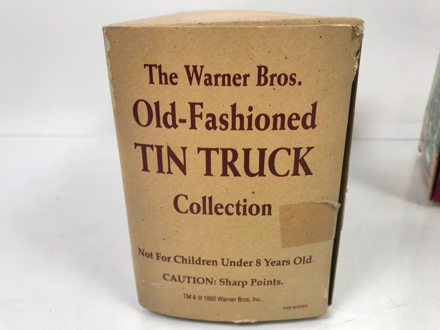 Chevron Cars Freddy 4-Wheeler In Box And Old-Fashioned Warner Bros Tin Truck [Photo 6]