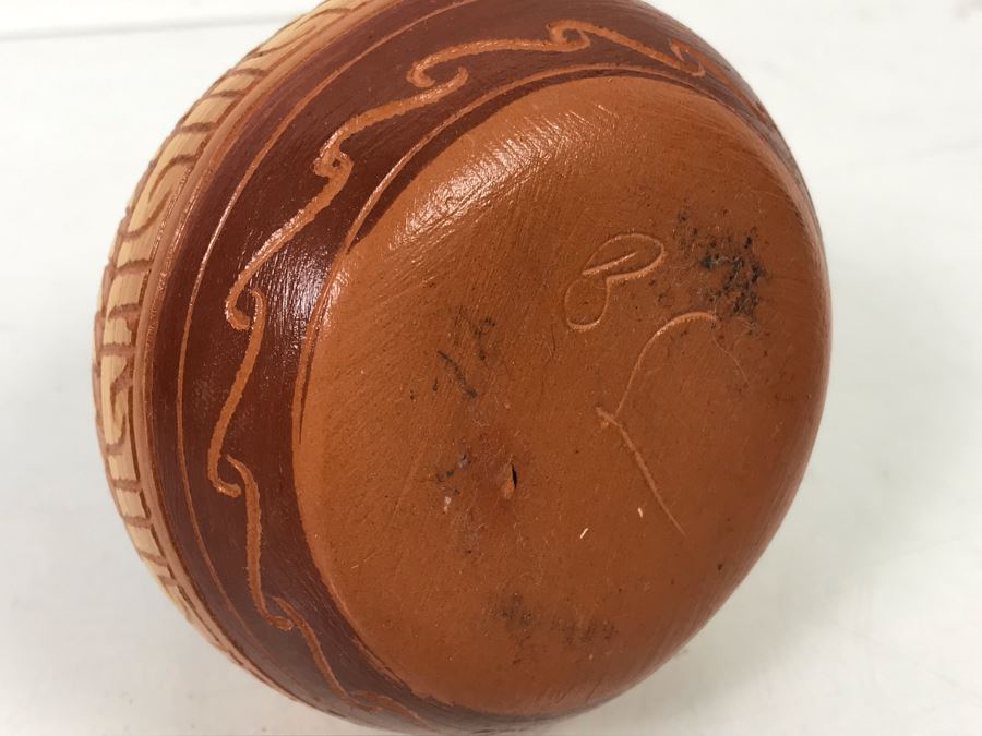 Pair Of Native American Pottery Pots - One Signed Dewayne Eskeets Navajo Other Signed BL [Photo 11]