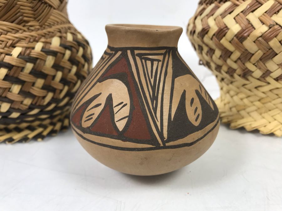 Mexican Pottery And Pair Of Small Woven Footed Baskets [Photo 2]