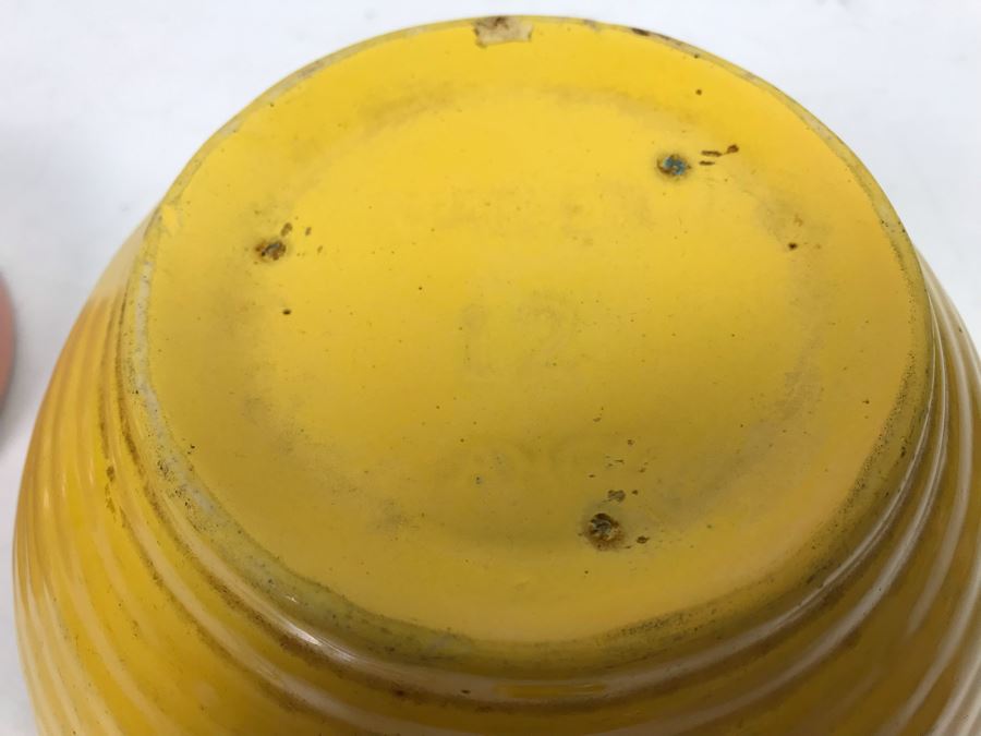 Pair Of Yellow And Pink Bauer Pottery Mixing Bowls 9'R And 6'R [Photo 11]