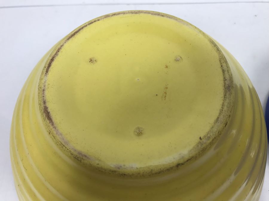 Pair Of Yellow And Blue USA Mixing Bowls 8.5'R And 7'R [Photo 8]