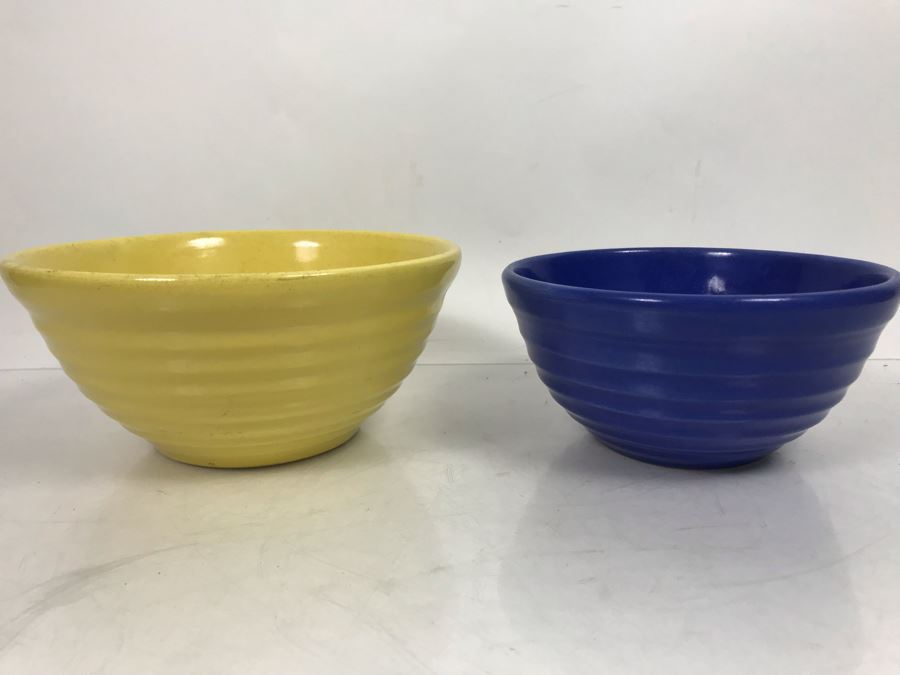 Pair Of Yellow And Blue USA Mixing Bowls 8.5'R And 7'R [Photo 1]