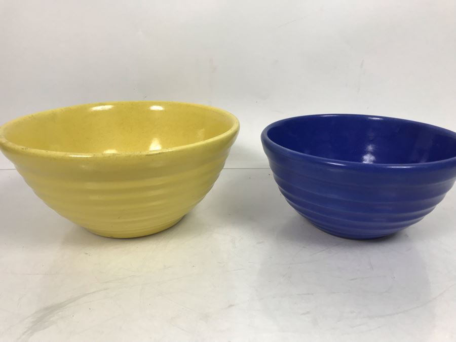 Pair Of Yellow And Blue USA Mixing Bowls 8.5'R And 7'R [Photo 2]