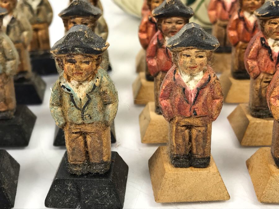 Vintage Italian Carved Wooden Hand Painted Chess Pieces With Vintage Basket (Complete) [Photo 12]