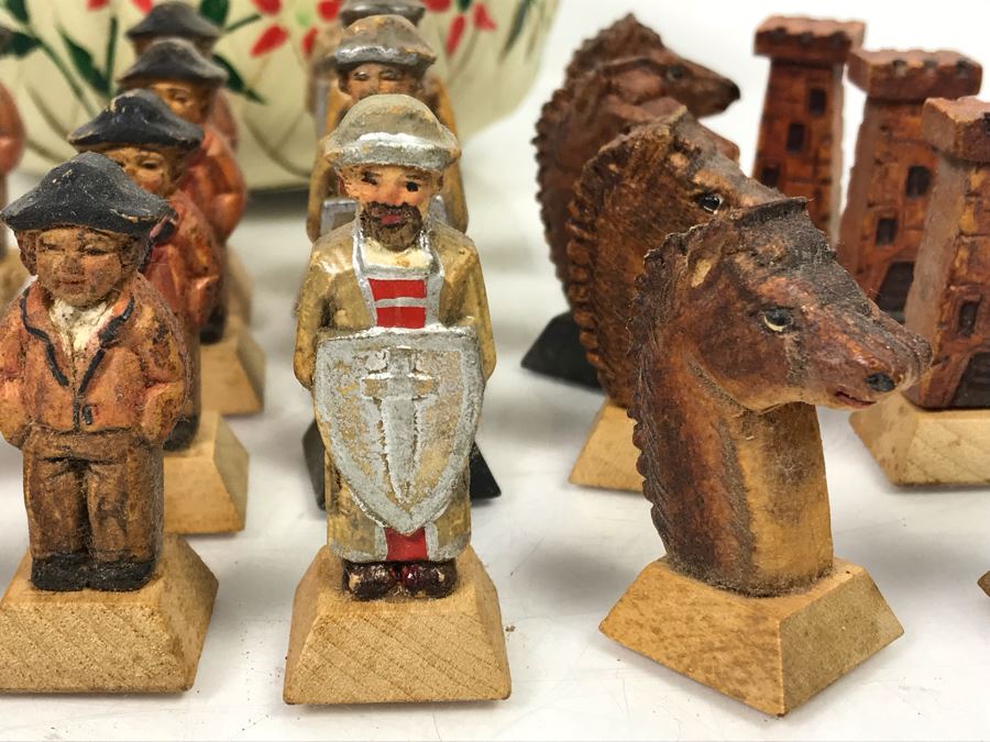 Vintage Italian Carved Wooden Hand Painted Chess Pieces With Vintage Basket (Complete) [Photo 13]