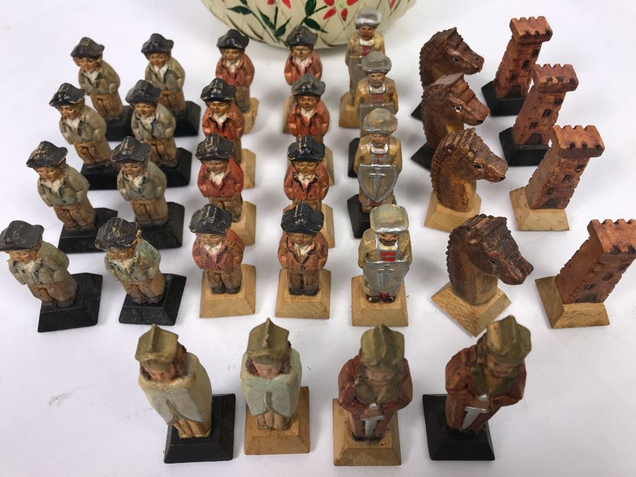 Vintage Italian Carved Wooden Hand Painted Chess Pieces With Vintage Basket (Complete) [Photo 4]