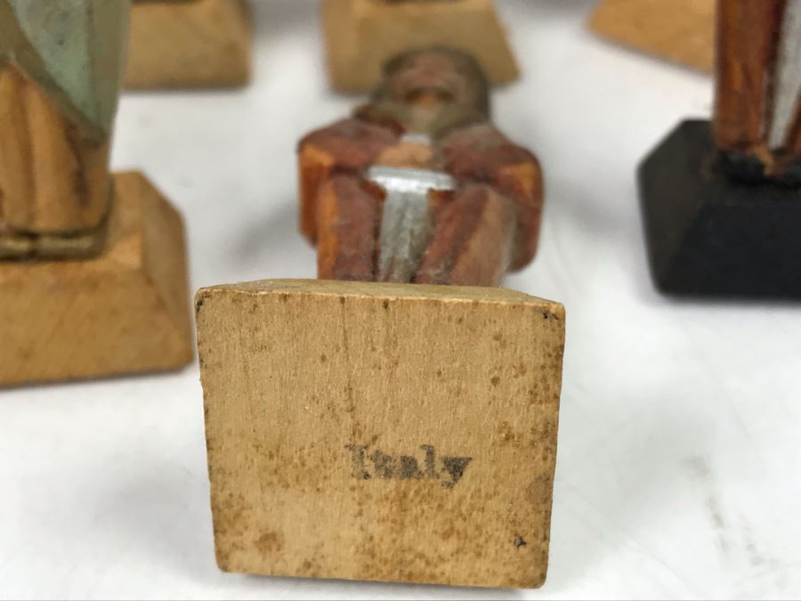 Vintage Italian Carved Wooden Hand Painted Chess Pieces With Vintage Basket (Complete) [Photo 8]