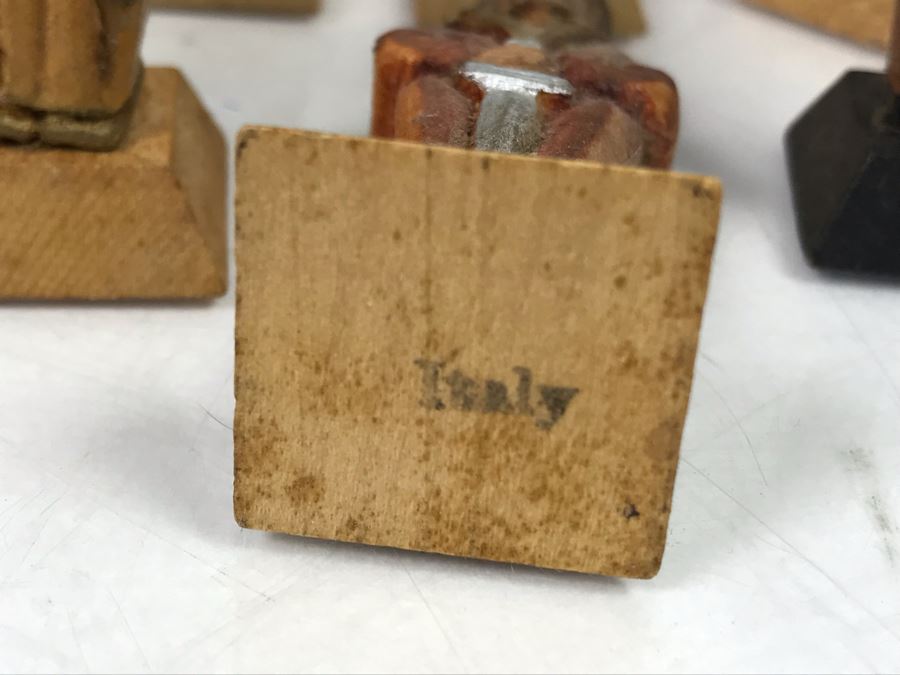 Vintage Italian Carved Wooden Hand Painted Chess Pieces With Vintage Basket (Complete) [Photo 7]