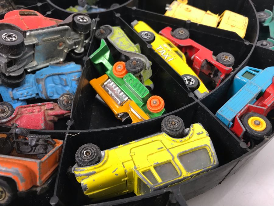 1968 Mattel Hot Wheels Super Rally Case Filled With Various Cars Including Hot Wheels, Goodee, Matchbox And More - See Photos [Photo 11]