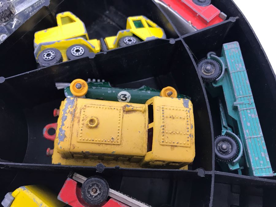 1968 Mattel Hot Wheels Super Rally Case Filled With Various Cars Including Hot Wheels, Goodee, Matchbox And More - See Photos [Photo 13]