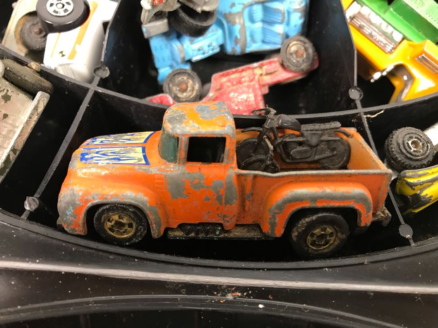 1968 Mattel Hot Wheels Super Rally Case Filled With Various Cars Including Hot Wheels, Goodee, Matchbox And More - See Photos [Photo 10]