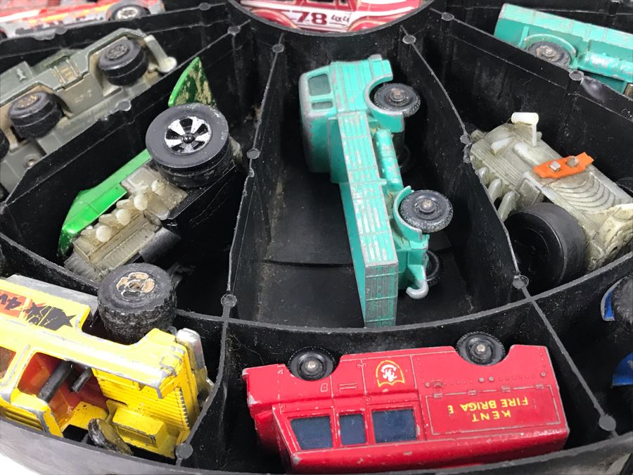 1968 Mattel Hot Wheels Super Rally Case Filled With Various Cars Including Hot Wheels, Matchbox And More - See Photos [Photo 27]