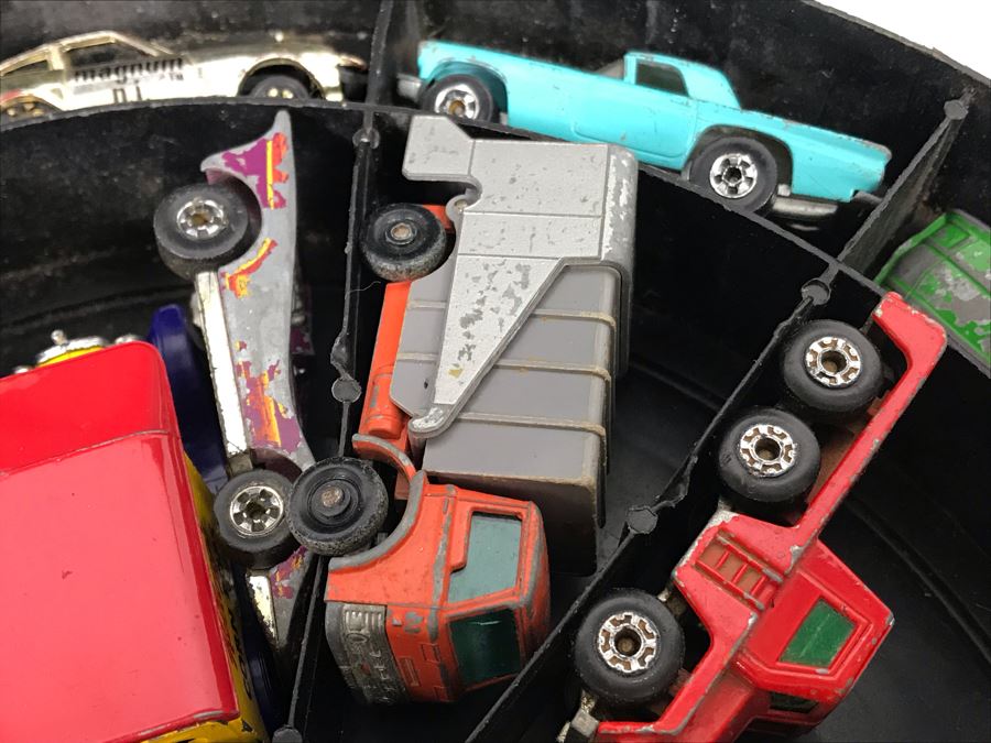 1968 Mattel Hot Wheels Super Rally Case Filled With Various Cars Including Hot Wheels, Matchbox And More - See Photos [Photo 20]