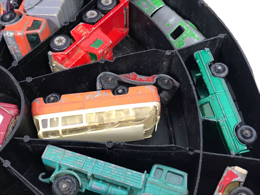 1968 Mattel Hot Wheels Super Rally Case Filled With Various Cars Including Hot Wheels, Matchbox And More - See Photos [Photo 23]