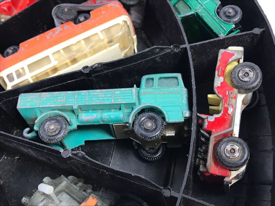 1968 Mattel Hot Wheels Super Rally Case Filled With Various Cars Including Hot Wheels, Matchbox And More - See Photos [Photo 24]