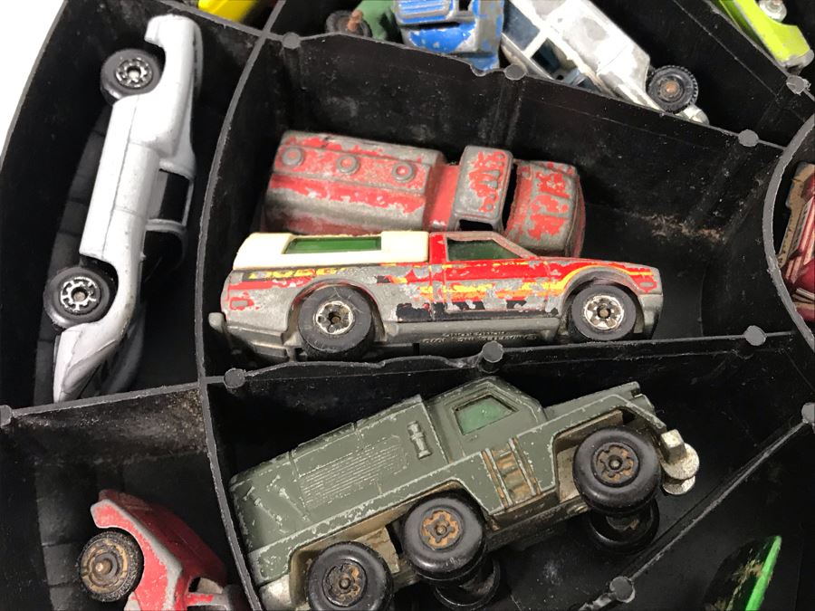 1968 Mattel Hot Wheels Super Rally Case Filled With Various Cars Including Hot Wheels, Matchbox And More - See Photos [Photo 14]