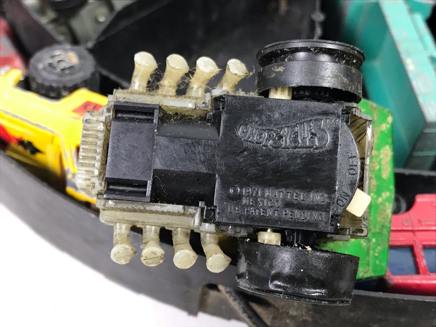 1968 Mattel Hot Wheels Super Rally Case Filled With Various Cars Including Hot Wheels, Matchbox And More - See Photos [Photo 12]