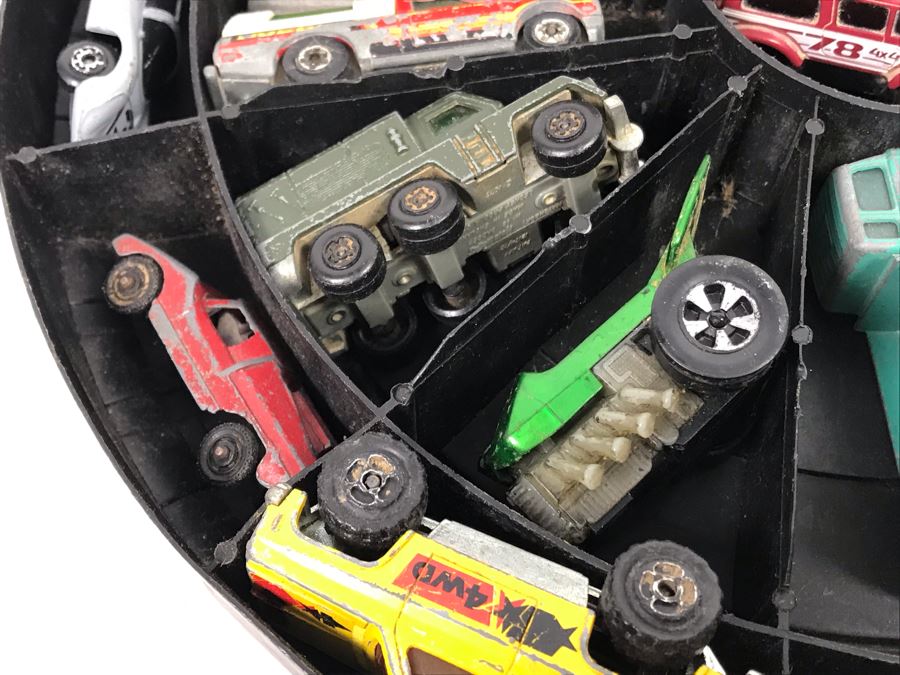 1968 Mattel Hot Wheels Super Rally Case Filled With Various Cars Including Hot Wheels, Matchbox And More - See Photos [Photo 13]