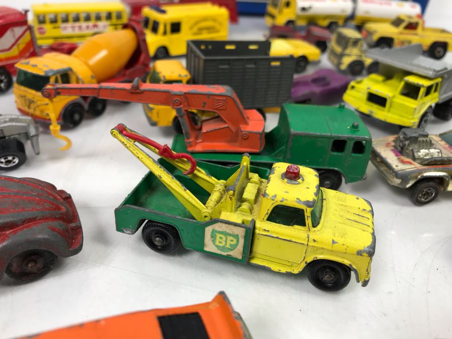 Various Cars Including Hot Wheels Redline Cars And Matchbox With Car Case [Photo 17]