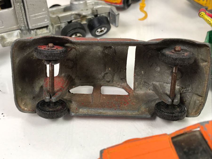 Various Cars Including Hot Wheels Redline Cars And Matchbox With Car Case [Photo 40]