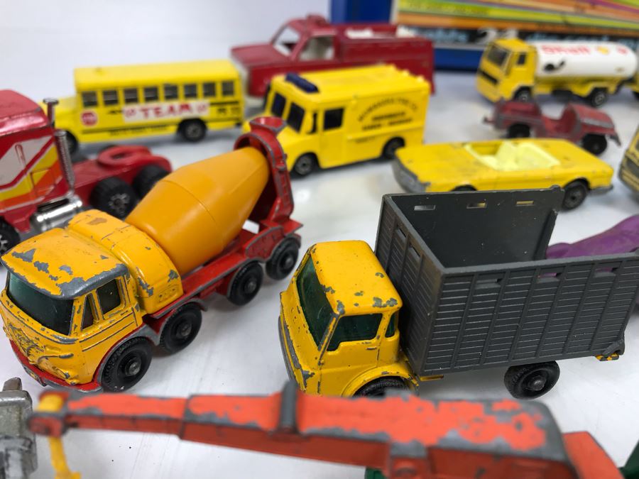 Various Cars Including Hot Wheels Redline Cars And Matchbox With Car Case [Photo 20]