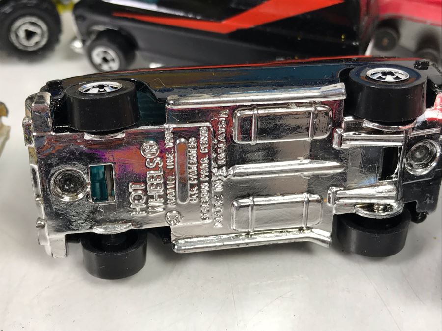 Various Cars Including Hot Wheels Redline Cars And Matchbox With Car Case [Photo 37]