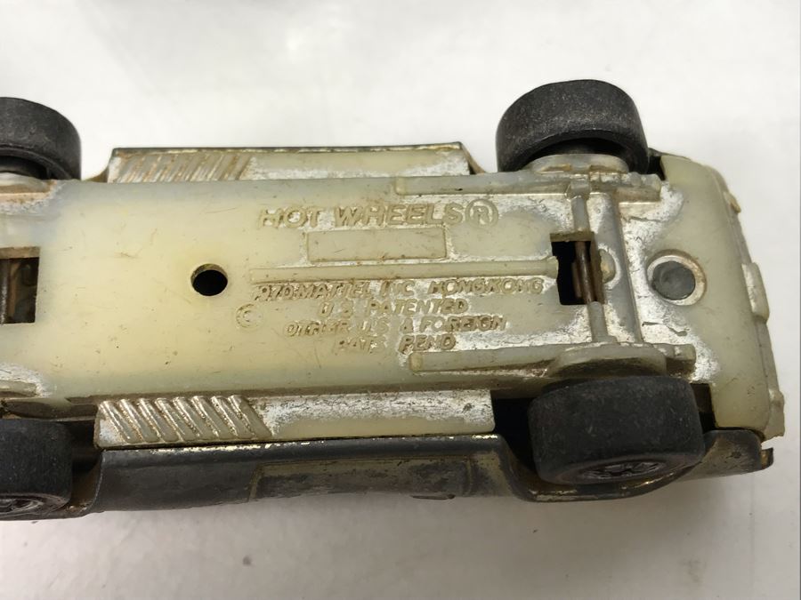 Various Cars Including Hot Wheels Redline Cars And Matchbox With Car Case [Photo 36]