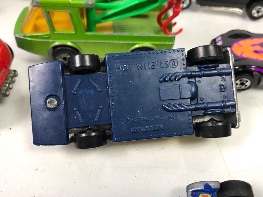 Various Cars Including Hot Wheels Redline Cars And Matchbox With Car Case [Photo 34]