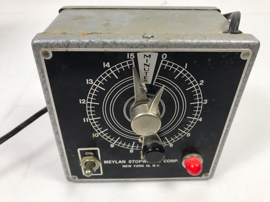 Vintage Meylan Stopwatch Corp Electronic Timer With Buzzer 5'W  X 5'H [Photo 2]