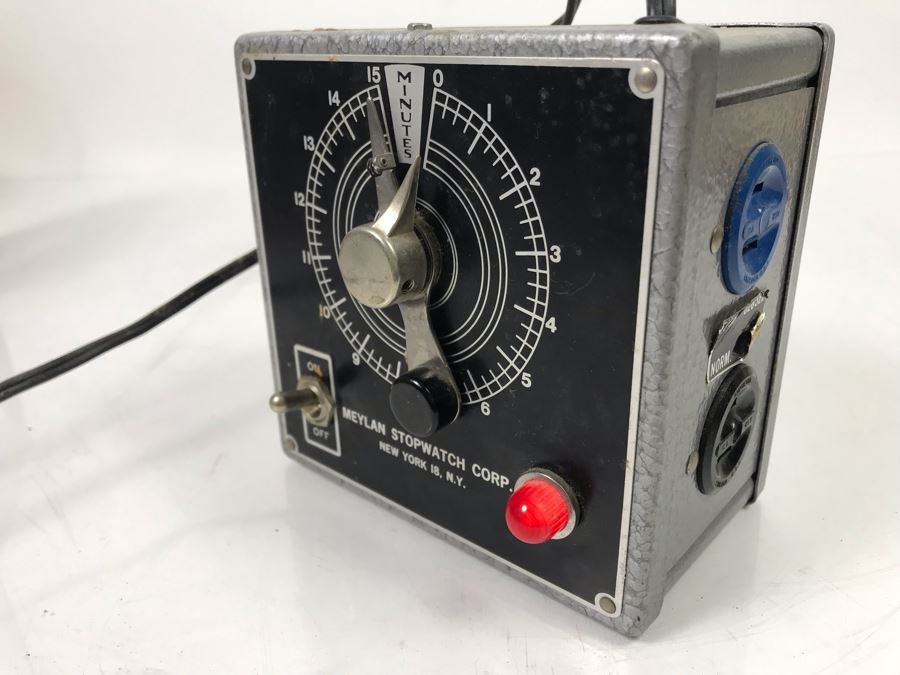 Vintage Meylan Stopwatch Corp Electronic Timer With Buzzer 5'W  X 5'H [Photo 3]