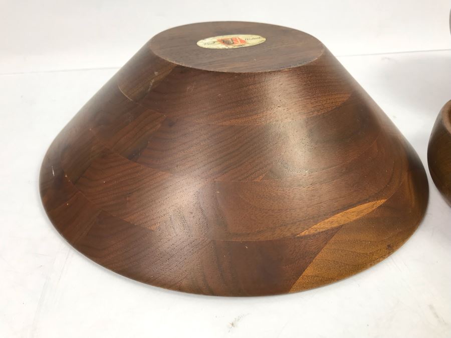 (2) Walnut Wooden Salad Bowls And California Redwood Footed Bowl [Photo 8]